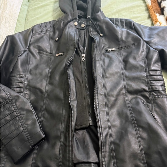 Women's Black Hooded Jacket - Picture 9 of 16